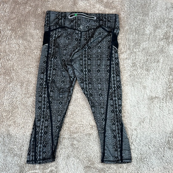 Athleta Capri Legging - Picture 3 of 7